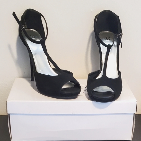 JOEY' O | T - Strap Shoes - Picture 4 of 5